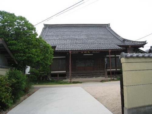 120508bi.jpg